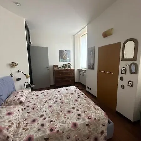 Piccola Torre Мольтрасио